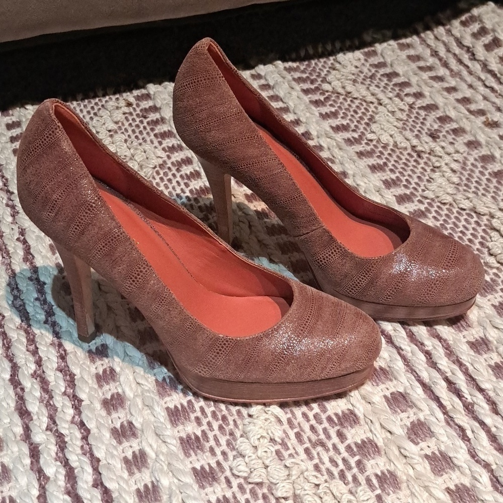COLE HAAN (Nike Air) 8.5B suede heels, wore 1x, $395.00